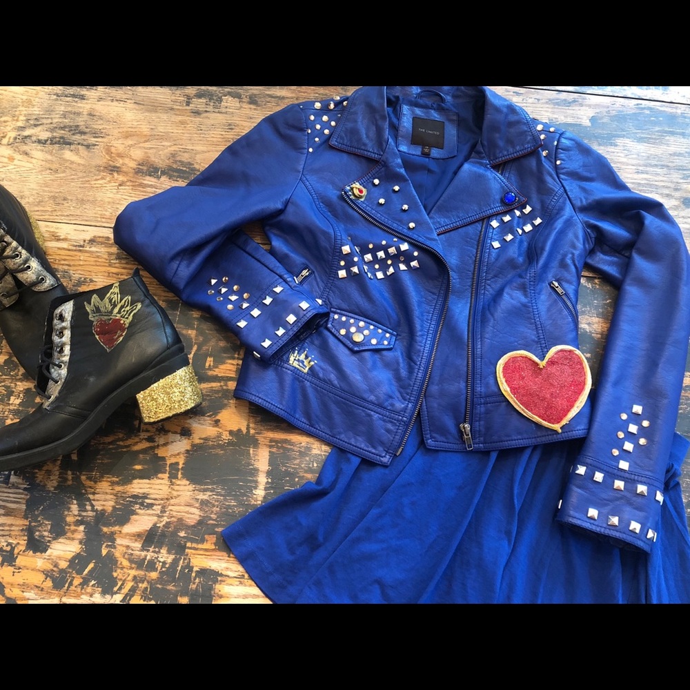 Descendants Evie Costume + Wig & choker